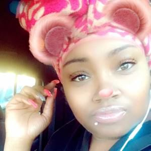 Meet your Posher, Sadia